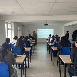 Министр науки, высшего образования и инноваций КР Гульзат Исаматова ознакомилась с деятельностью АГУПКР