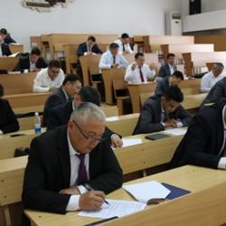 В Академии прошли курсы повышения квалификации для глав райгосадминистраций и мэров КР