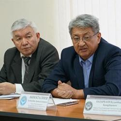 Сотрудники академии в ГКС КР Сотрудники академии в ГКС КР